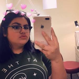 Meet your Posher, Alejandra